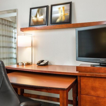 Courtyard By Marriott Houston Galleria Buitenkant foto