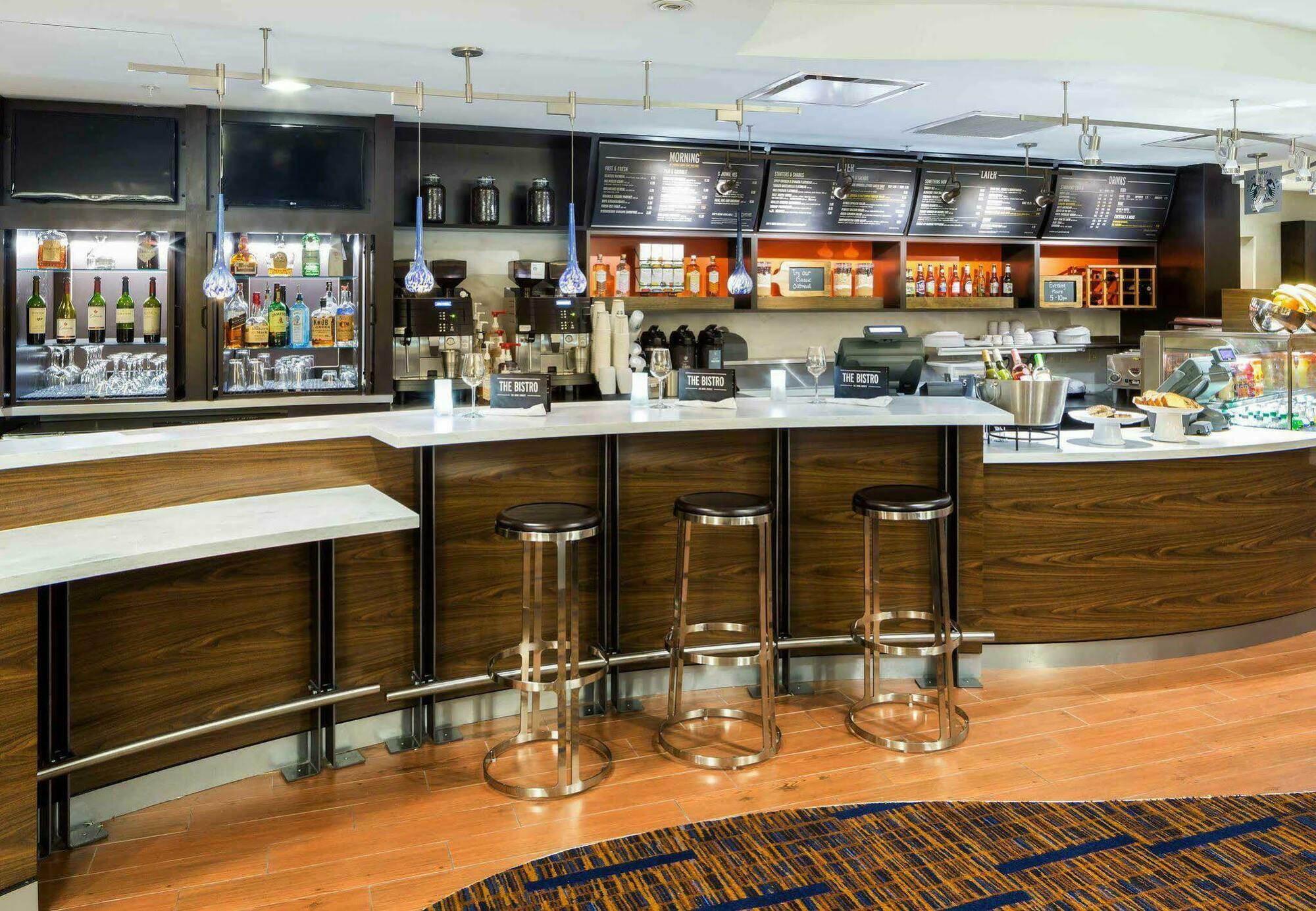 Courtyard By Marriott Houston Galleria Buitenkant foto